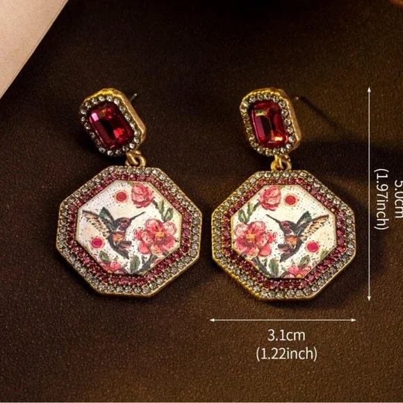 Beautiful vintage Elegant Gold and Red Floral Earrings - Picture 3 of 4